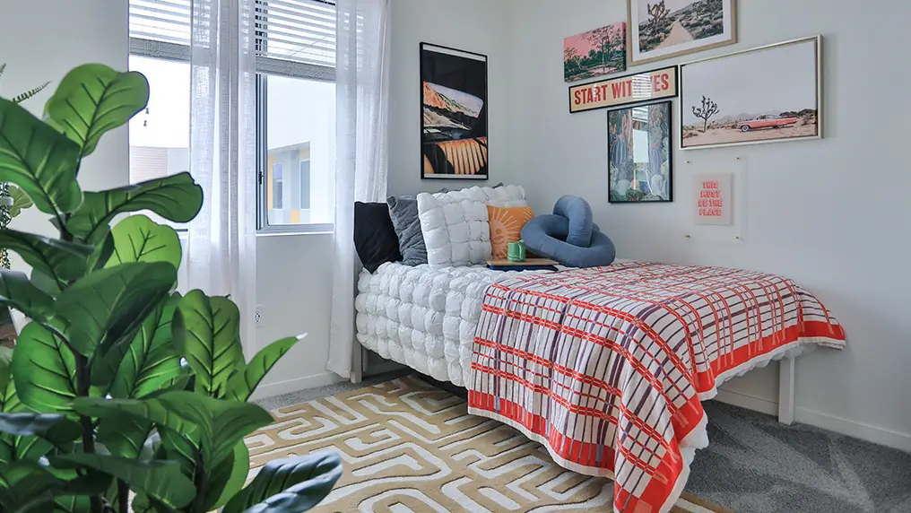 furnished bedroom at apollo tempe